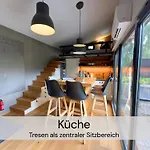 Tinyhousebeidresden Mit Fasssauna Unser Groesstes Winziges Haeuschen Fuer Bis Zu 7 Personen, Kaminofen, Grosse Terrasse - Naehe Saechsische Schweiz - Von Juni - September Mindestmietzeit 1 Woche Sa-sa בית נופש *